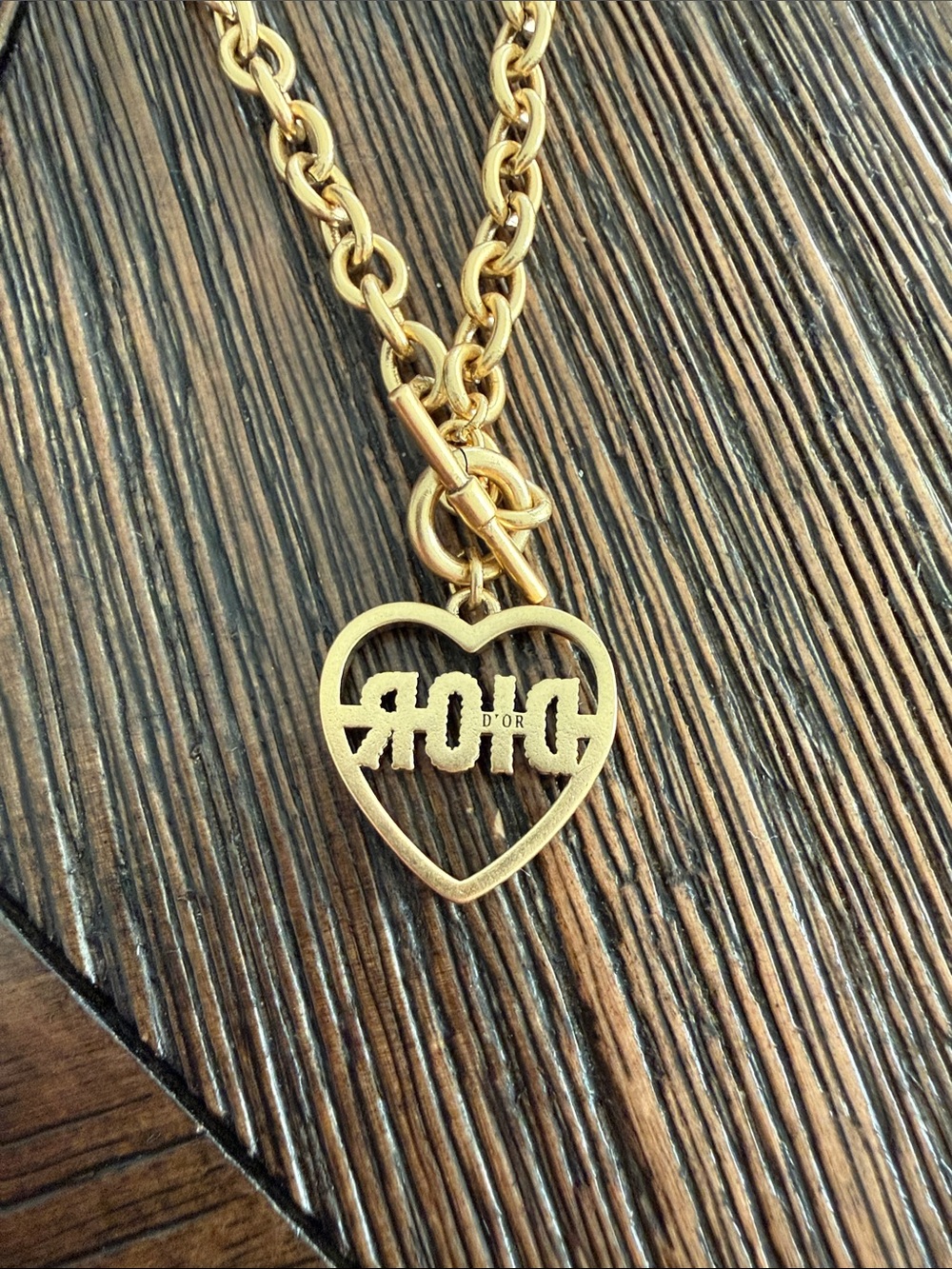 Dior Gold Tone DIOR Heart Logo Toggle Chain Necklace Authentic - Picture 4 of 5